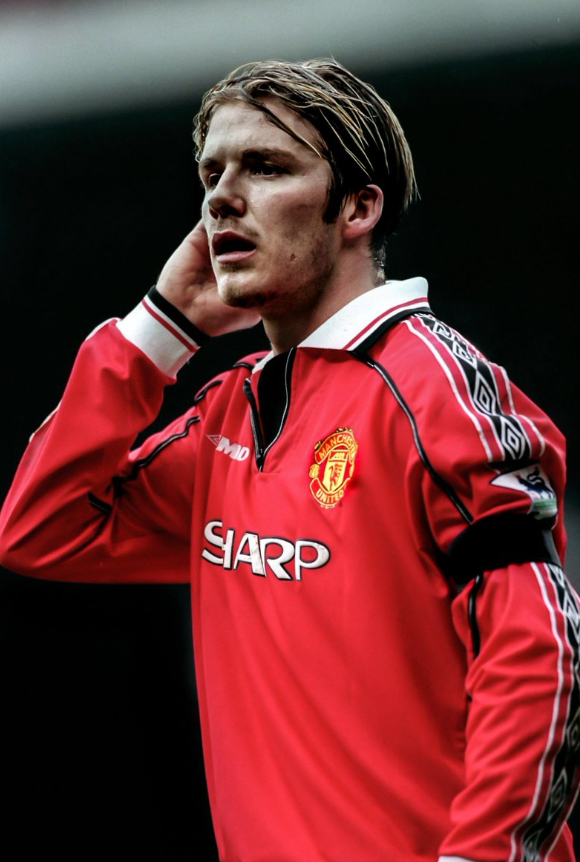 1998/1999 Manchester United Retro Shirt - Long Sleeve Home