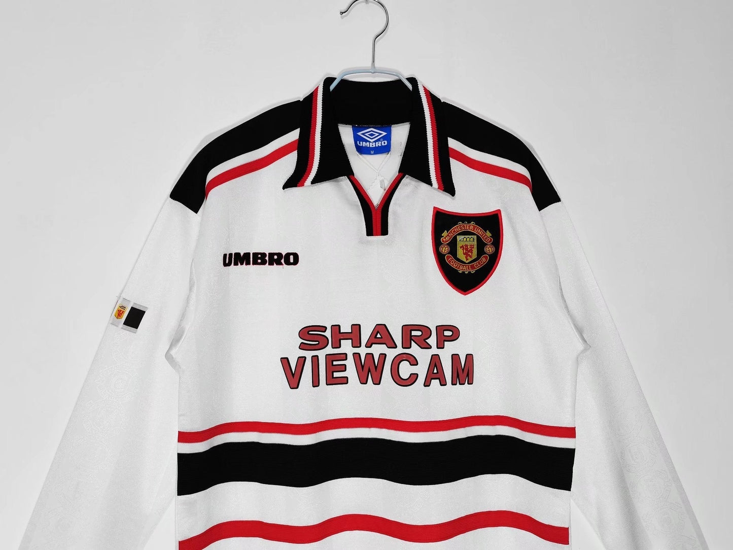 Manchester United Retro Shirt 1997–1998 - Long Sleeve Away