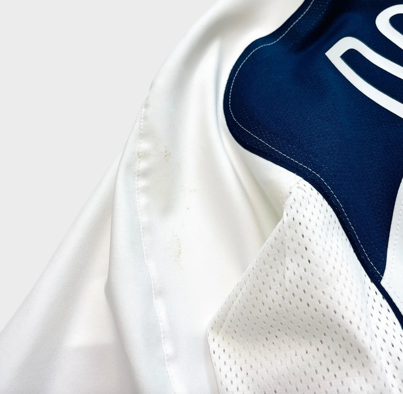 USA Retro 2004 soccer jersey