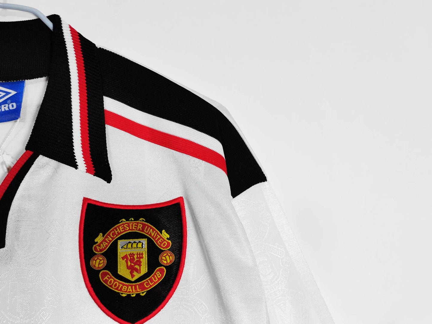 Manchester United Retro Shirt 1997–1998 - Long Sleeve Away